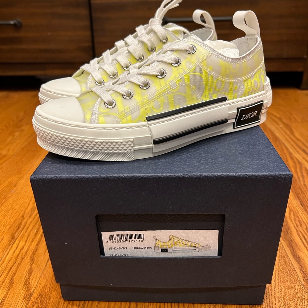 DIOR SNEAKERS